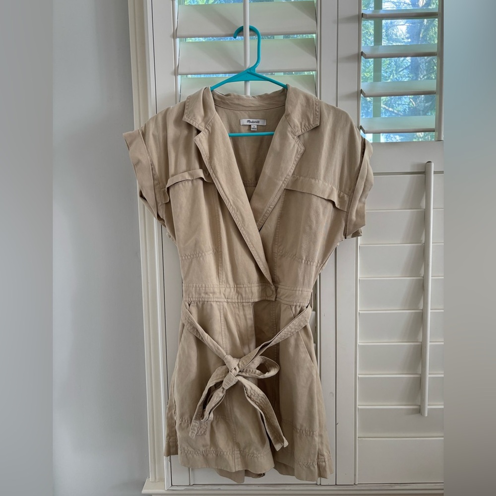 Madewell Tan Belted Romper Size Small